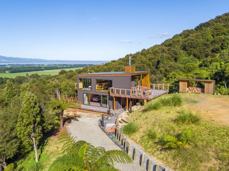 63A Cundys Road, Western Lake, Featherston - Carousel 2