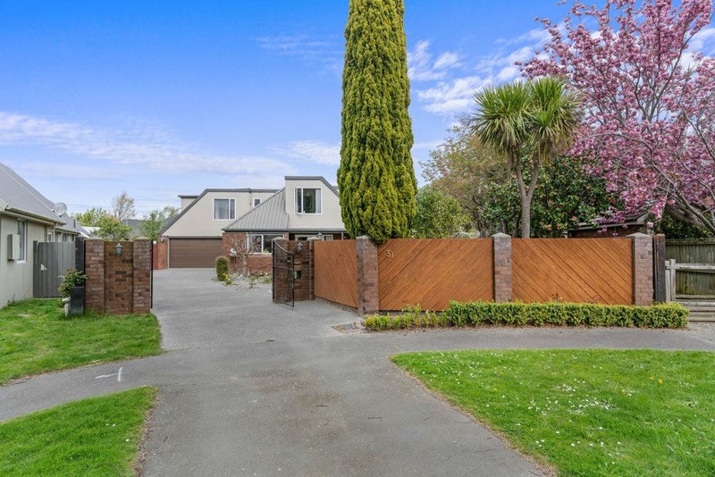 31 Brockhall Lane, Avonhead, Christchurch - Carousel 23