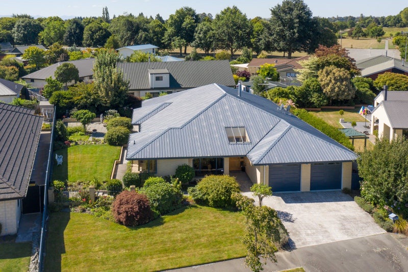 28 Reighton Drive, Allenton, Ashburton - Carousel 2