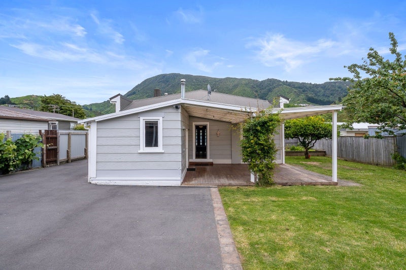 24 York Street, Picton - Carousel 2