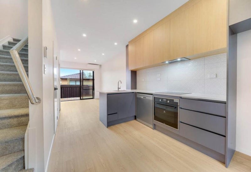 13/3 Cape Road, Māngere, Auckland - Carousel 1