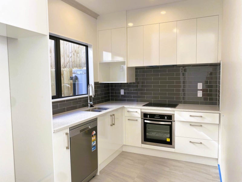 55D Drake Street, Howick, Auckland - Carousel 2