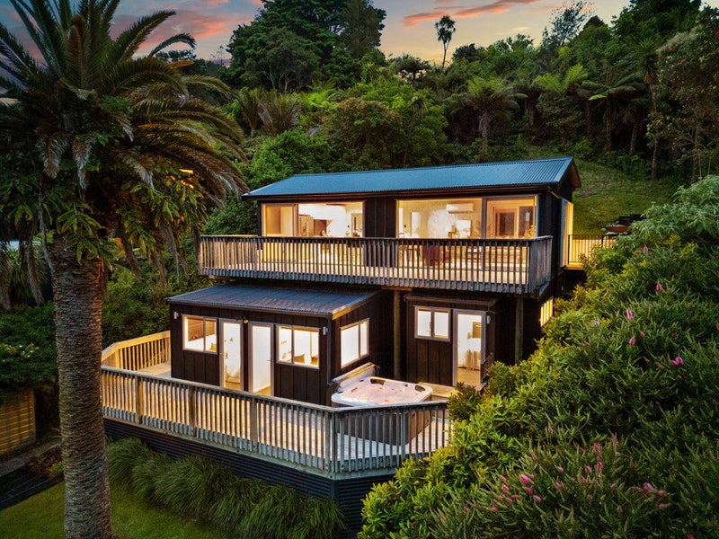 78 Warner Park Avenue, Laingholm, Auckland - Carousel 1