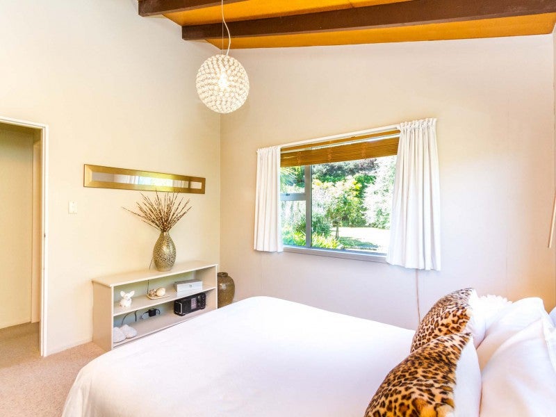 464 Warspite Avenue, Ascot Park, Porirua - Carousel 2