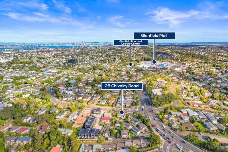 2/2 Chivalry Road, Glenfield, Auckland - Carousel 18
