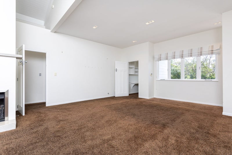 16 Hackett Street, Saint Marys Bay, Auckland - Carousel 2