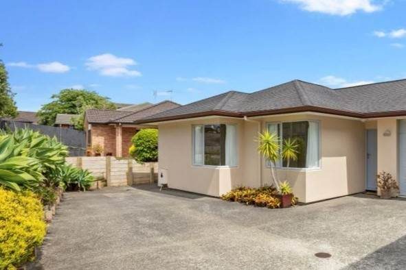 3 Henry Partington Place, Greenhithe, Auckland - Carousel 1