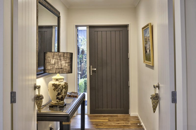 121B Broadway, Carterton, Carterton - Carousel 2
