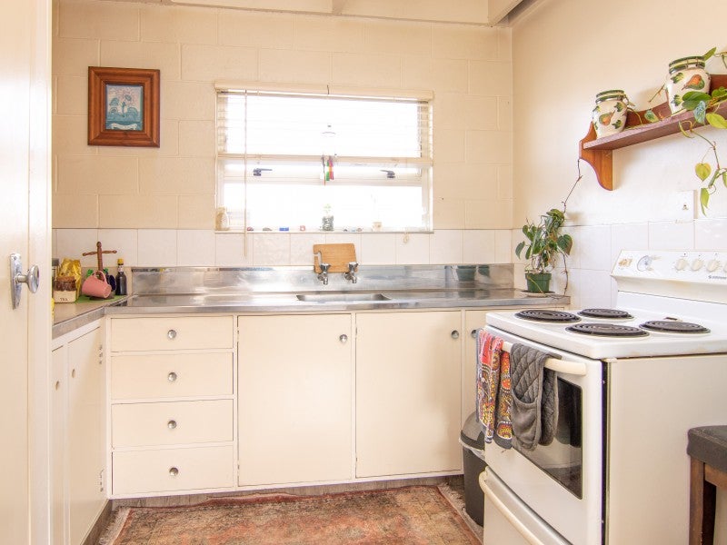 2/626 Church Street, Terrace End, Palmerston North - Carousel 2