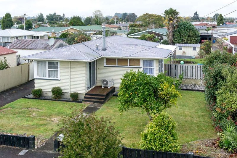 3 Yvonne Street, Melville, Hamilton - Carousel 11