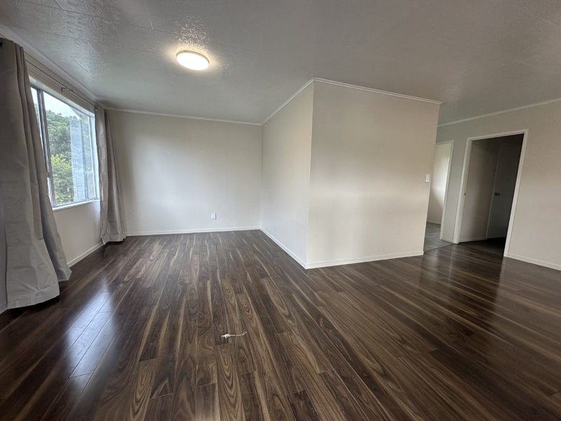 8 Citril Place, Red Hill, Papakura - Carousel 2