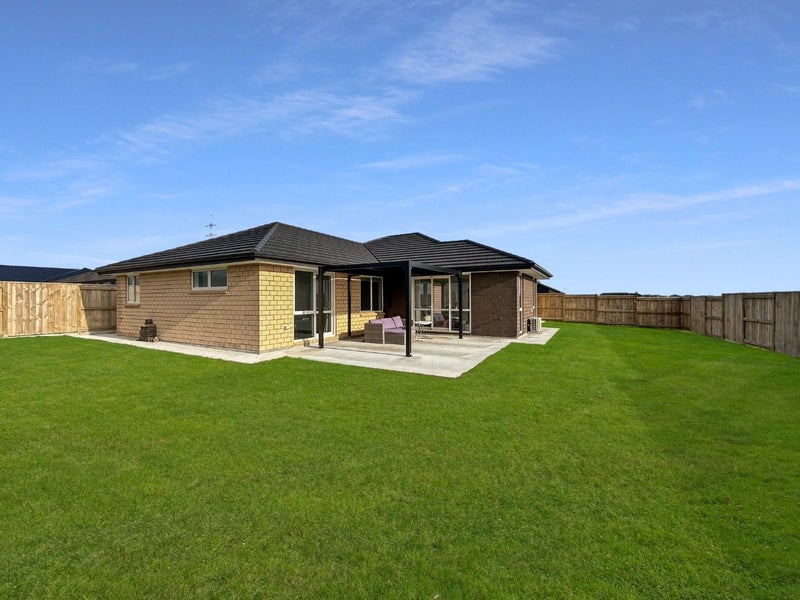 74 Atlantic Drive, Fitzherbert, Palmerston North - Carousel 12