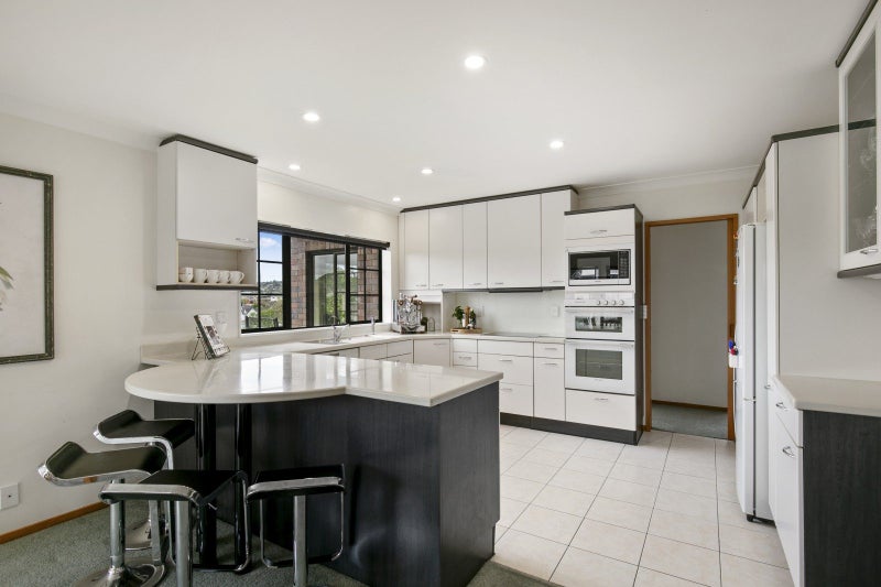 145 Westchester Drive, Churton Park, Wellington - Carousel 2