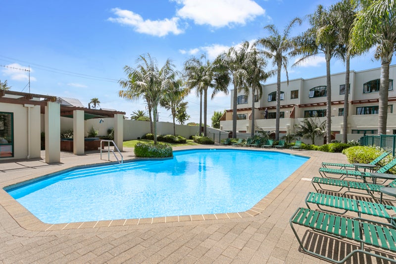 1F Findlay Street, Ellerslie, Auckland - Carousel 1