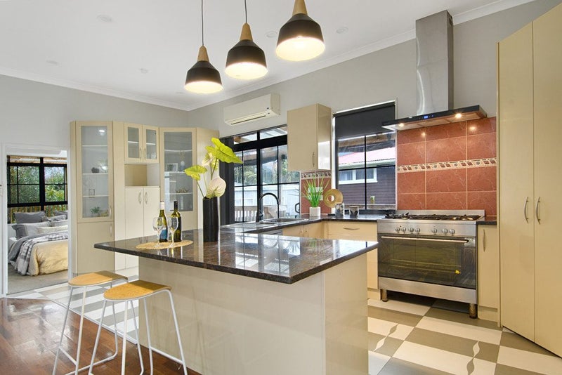 15A Kiernan Place, Kelston, Auckland - Carousel 1