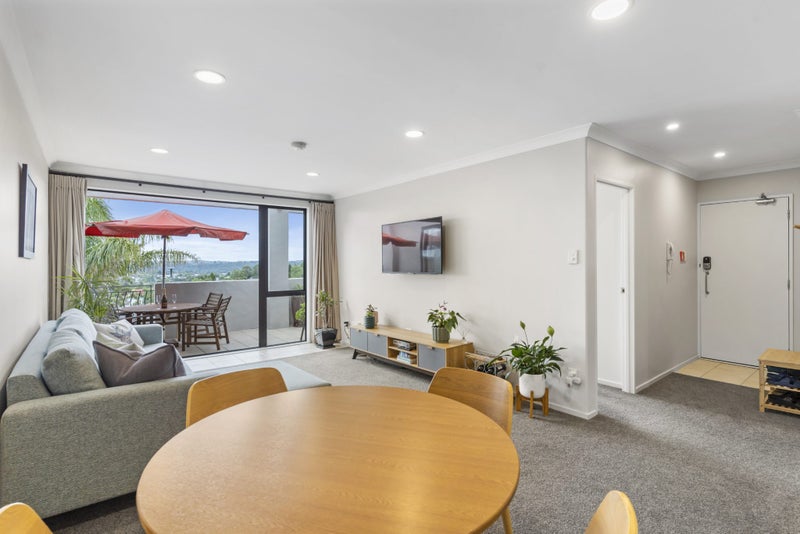 8/8 Monte Cassino Place, Birkdale, Auckland - Carousel 2