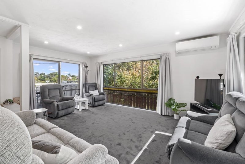 859 Beach Road, Waiake, Auckland - Carousel 2