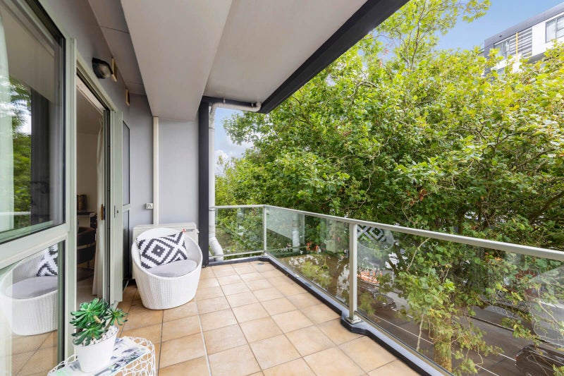 2D/8 Howe Street, Freemans Bay, Auckland - Carousel 2