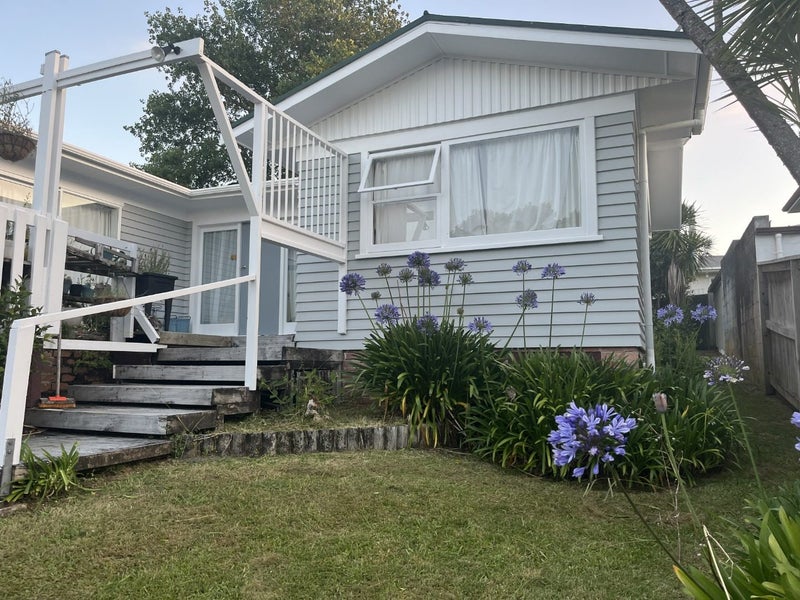 3 Vienna Place, Birkenhead, Auckland - Carousel 1