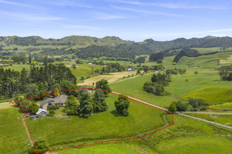1028 Limeworks Loop Road, Karamu, Hamilton - Carousel 2
