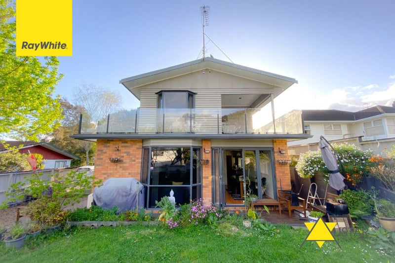 27 Taupo Street, Green Bay, Auckland - Carousel 17