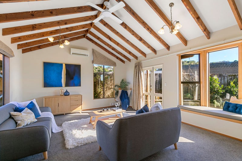 8 Ballina Drive, Churton Park, Wellington - Carousel 2