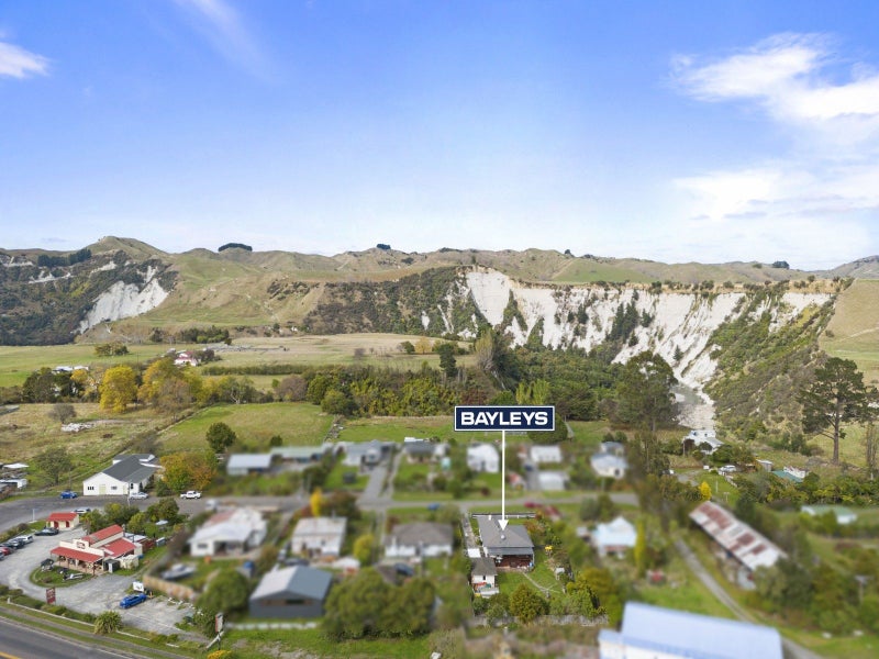 12 Koraenui Street, Mangaweka - Carousel 17