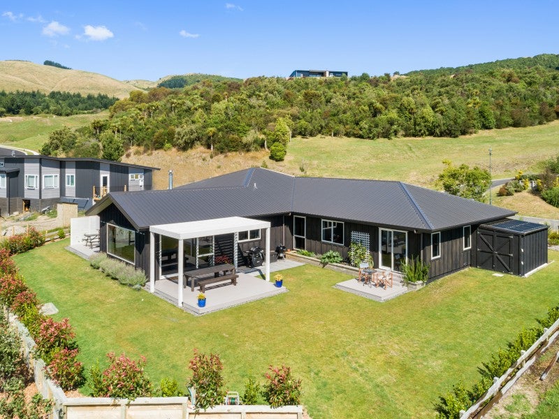 15 Kittyhawk Drive, Kinloch, Taupō - Carousel 1