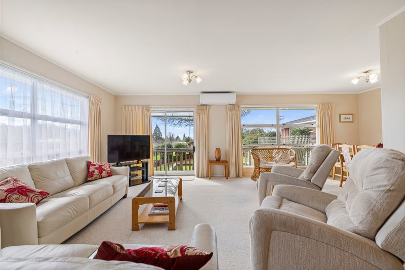 10A Willmott Place, Springfield, Rotorua - Carousel 1