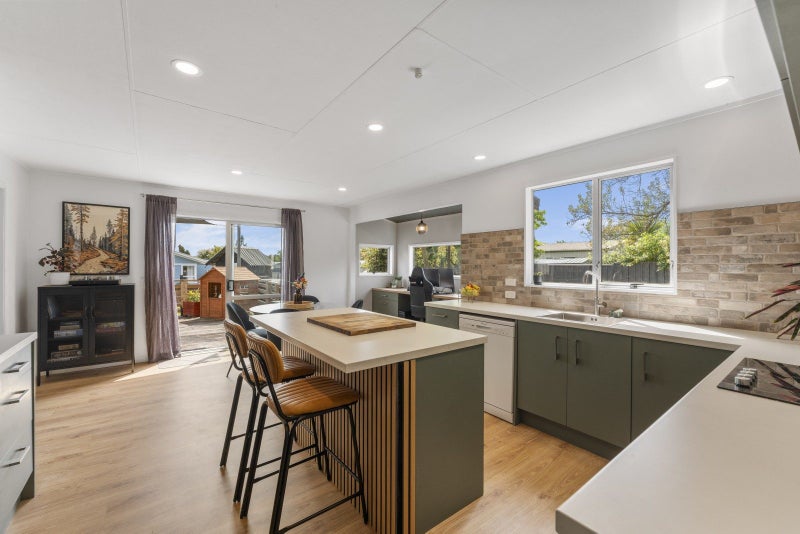 97 Richmond Avenue, Richmond Heights, Taupo - Carousel 1