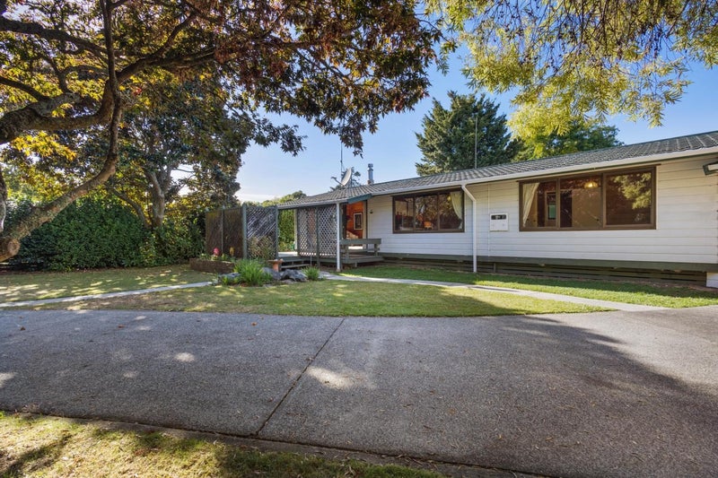 5 Gordon Place, Leamington, Cambridge - Carousel 1