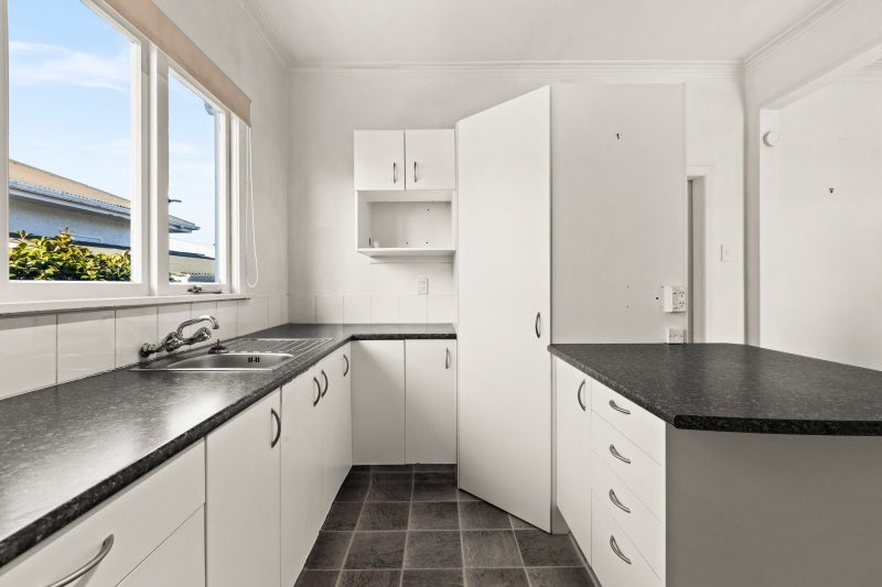 210 Mcleod Street, Camberley, Hastings - Carousel 2