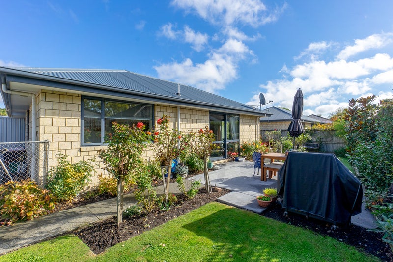 2D Ferndown Lane, Bromley, Christchurch - Carousel 1
