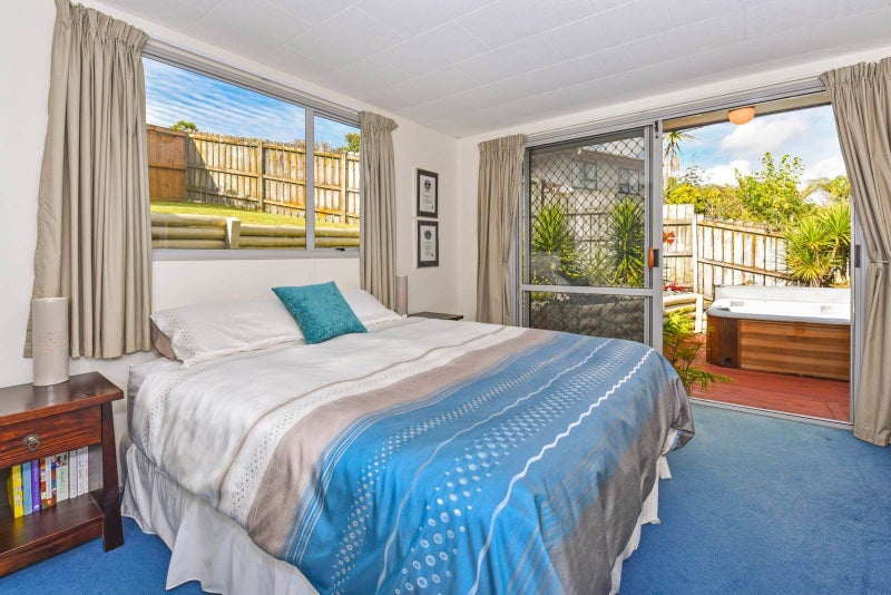 9 Exeter Place, Unsworth Heights, Auckland - Carousel 2