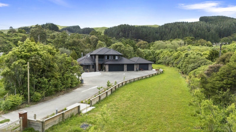402 Turitea Road, Turitea, Palmerston North - Carousel 2