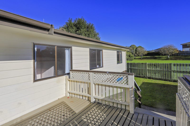 6B Meander Drive, Welcome Bay, Tauranga - Carousel 2
