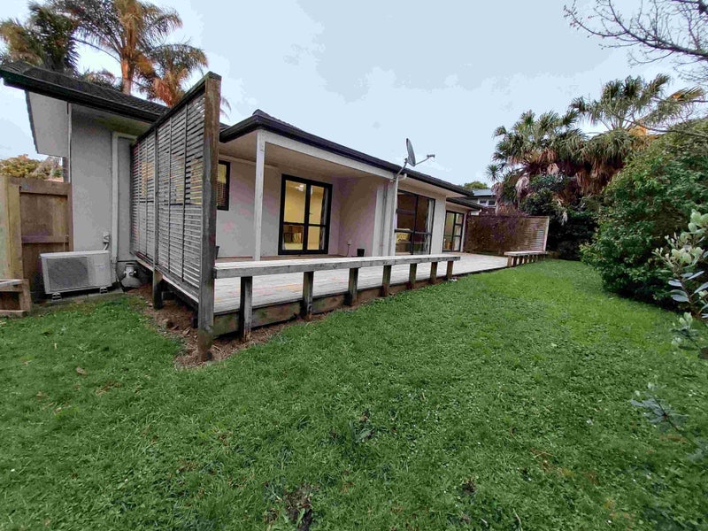 42 Triangle Road, Massey, Auckland - Carousel 2