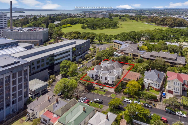 5J Boyle Crescent, Grafton, Auckland - Carousel 2