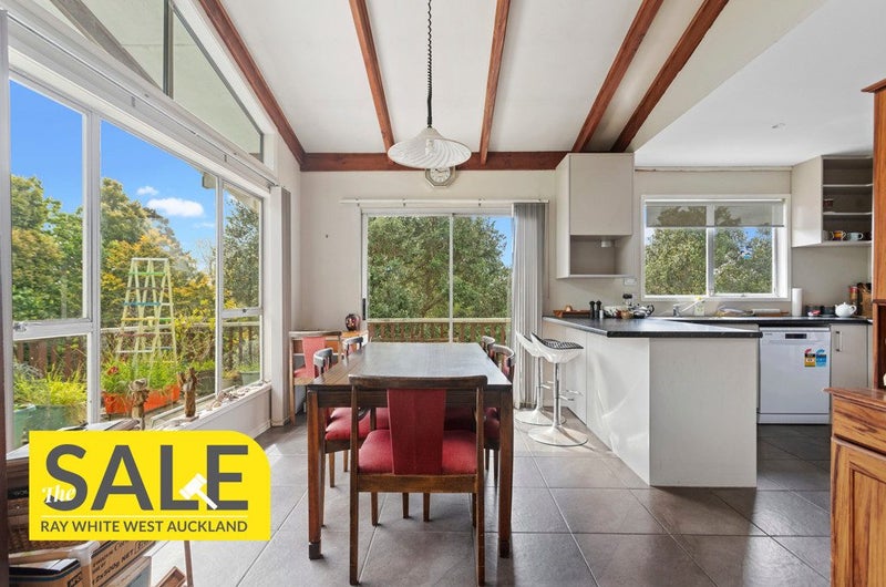 52A Pleasant Road, Glen Eden, Auckland - Carousel 1