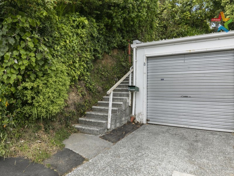 8 Akatea Road, Korokoro, Lower Hutt - Carousel 18