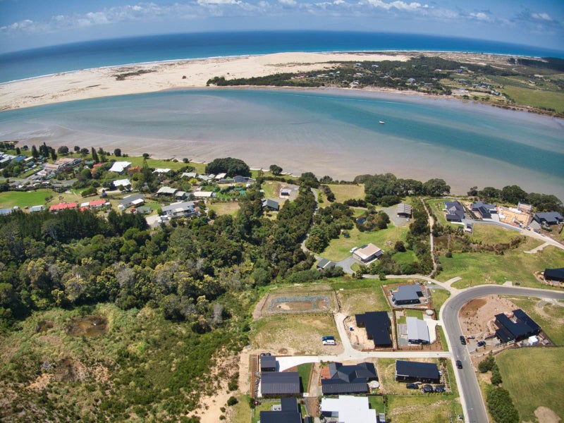5 Shipwreck Way, Mangawhai Heads, Mangawhai - Carousel 1