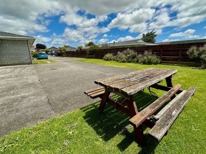 2/297 Ruahine Street, Terrace End, Palmerston North - Carousel 12
