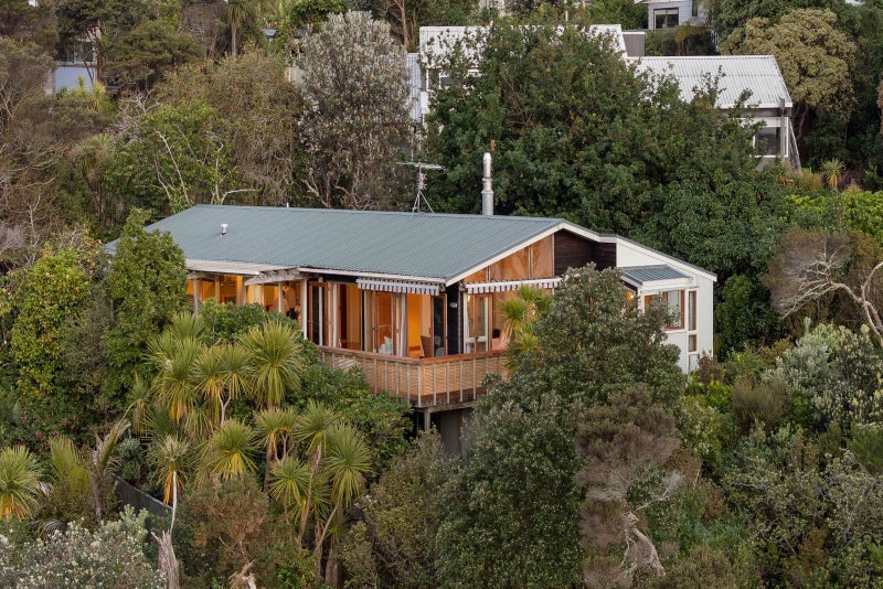 20 Oruamo Place, Beach Haven, Auckland - Carousel 2