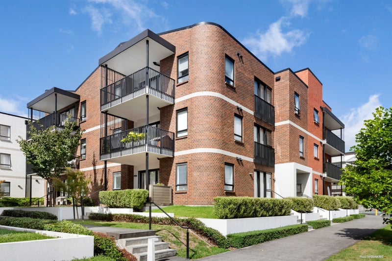205/75 Hobsonville Point Road, Hobsonville, Auckland - Carousel 1