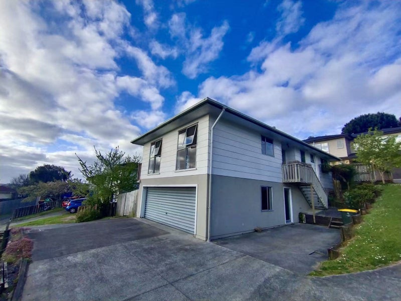 39 Lewisham Street, Highland Park, Auckland - Carousel 2