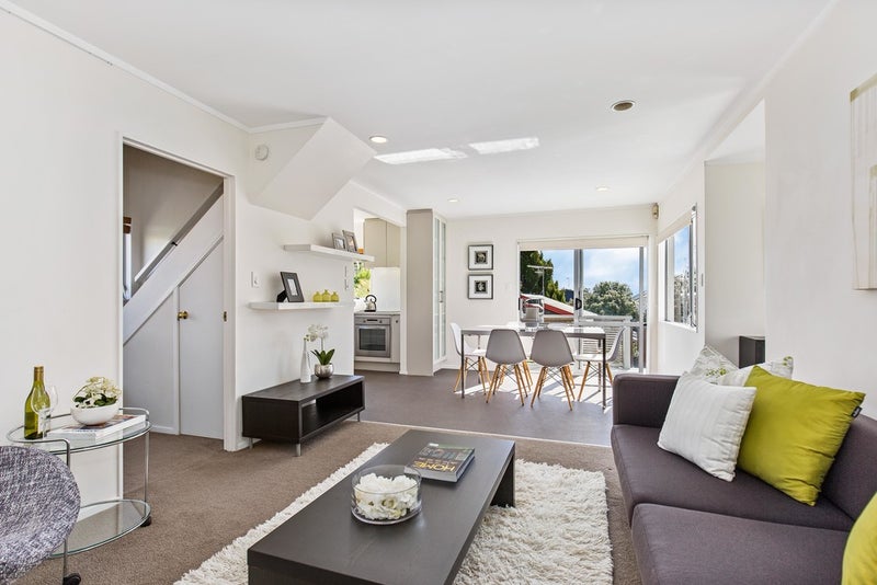 18A Bannerman Road, Morningside, Auckland - Carousel 2