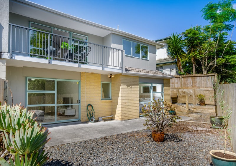 5/7 Marbeth Court, Botany Downs, Auckland - Carousel 26