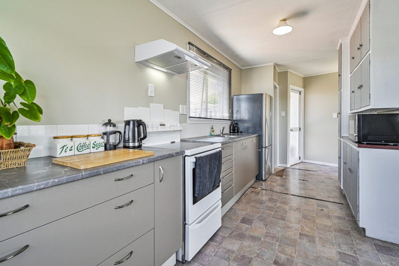 89 Chatham Road, Flaxmere, Hastings - Carousel 2