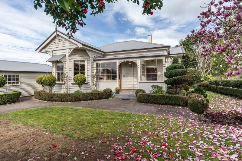 103 Grey Street, Hamilton East, Hamilton - Carousel 1