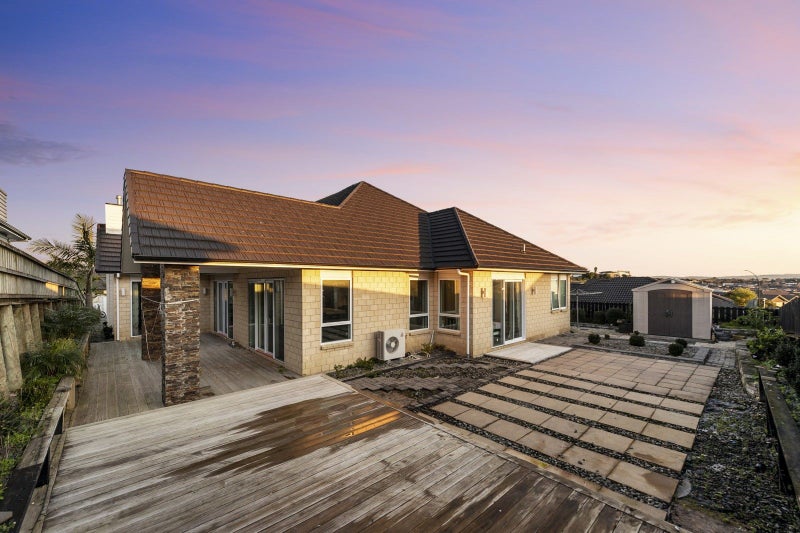 9 Castleton Way, Flagstaff, Hamilton - Carousel 14